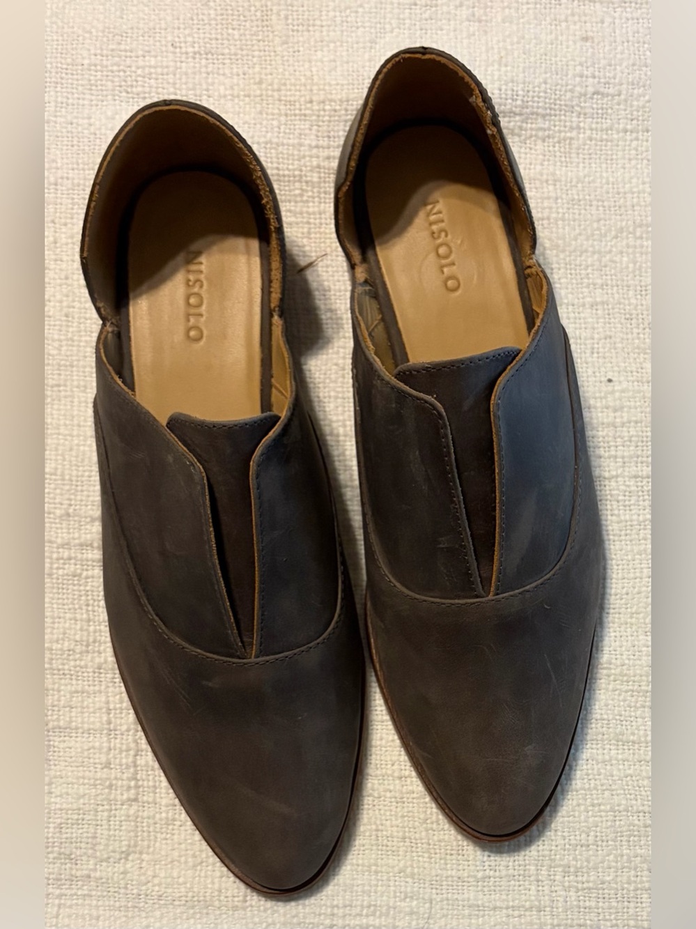 Nisolo Women’s Emma D’Orsay oxfords. Gray suede. VGUC. Size 7.5 (Fits like 7)